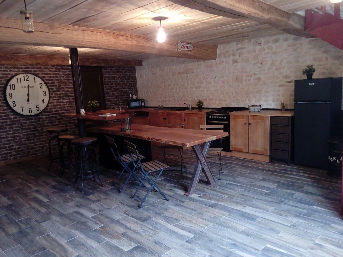 le gite des 3 saules Saint-Savinien Extérieur photo